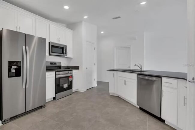 Photo - 2649 Armstrong Ave