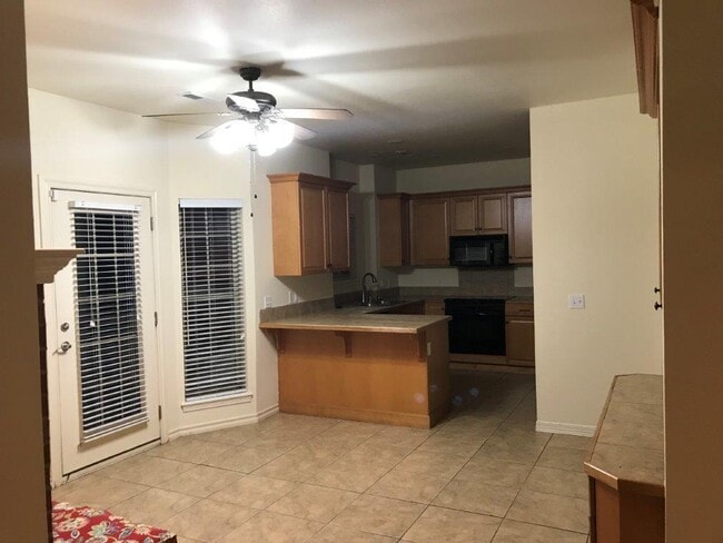 Photo - 2507 S Greens Way