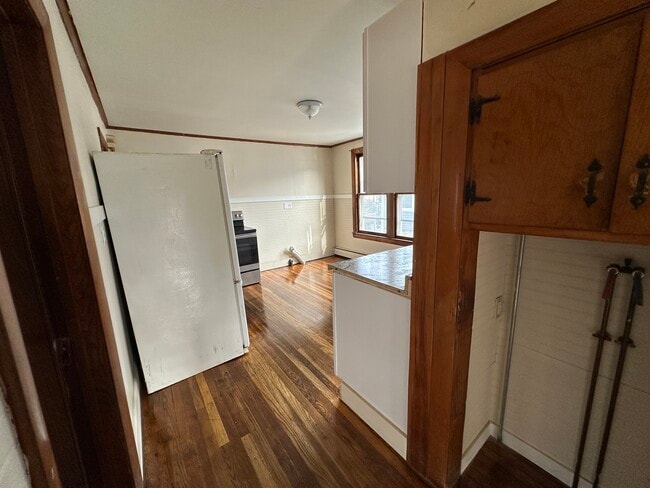 Kitchen - 126 Pleasant St Unidad 2