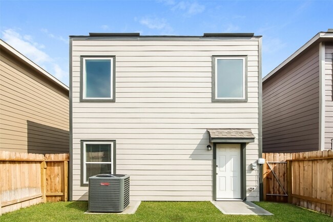 Photo - 15329 Estrella Rd E