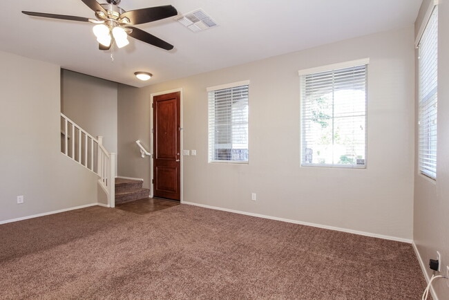 Photo - 10053 E Isleta Ave