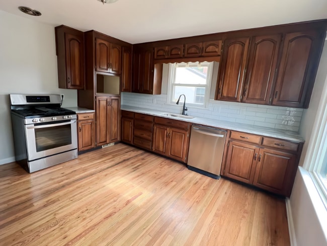 Photo - 1124 N Meade Ave