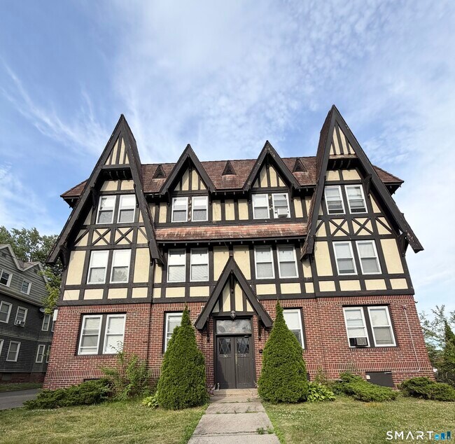 Building Photo - 28 Whitney St Unit 103