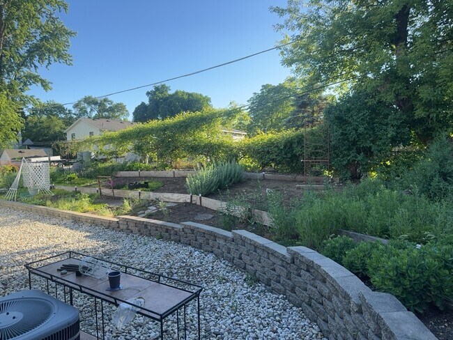 Photo - 3829 Eastway Dr