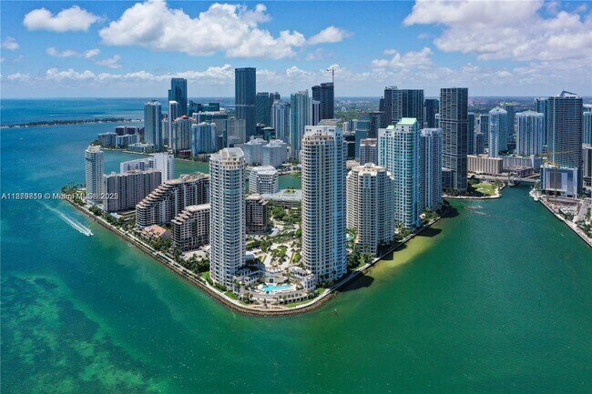 Building Photo - 808 Brickell Key Dr Unit 3105