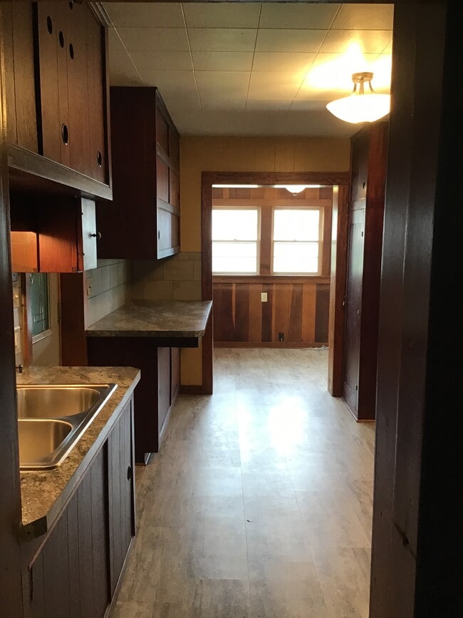 Photo - 1313 W Nichols St