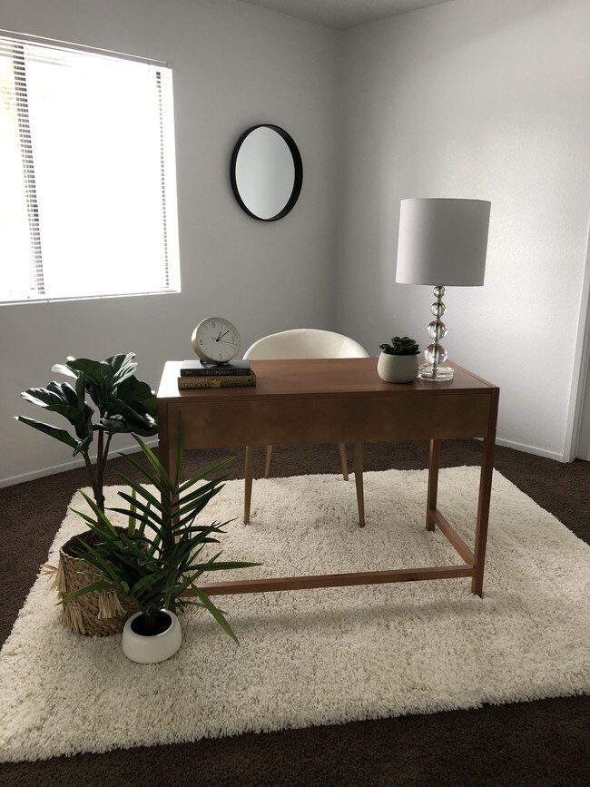 Photo - Goodmanor Apartments