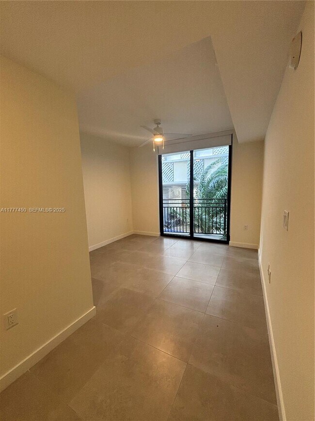 Photo - 16395 Biscayne Blvd Unit TH 6