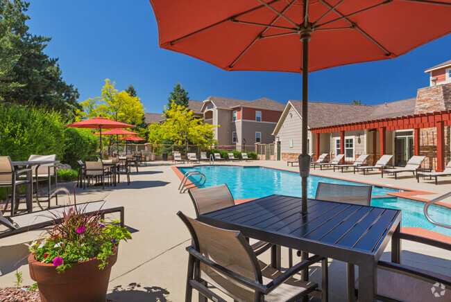 Pool deck - Stetson Ridge Rental