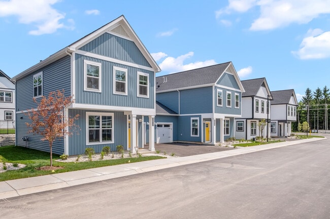 Building Photo - Avanterra Forest Hills Preserve Rental