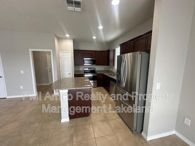 Photo - 8739 Micmac Ct