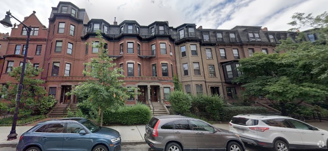 Building Photo - 61 Putnam St Unit 2 Rental