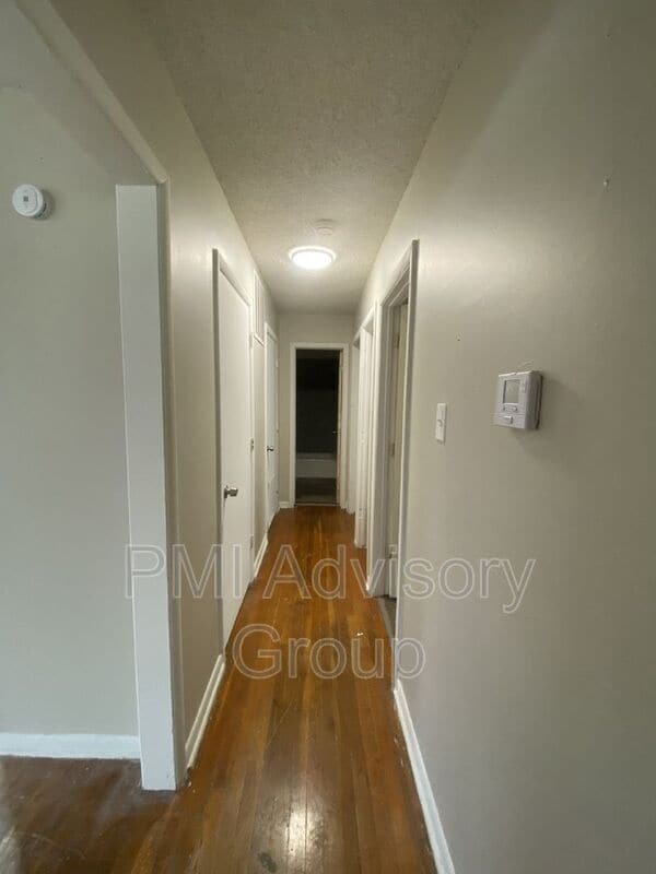 Photo - 409 SE 34th St