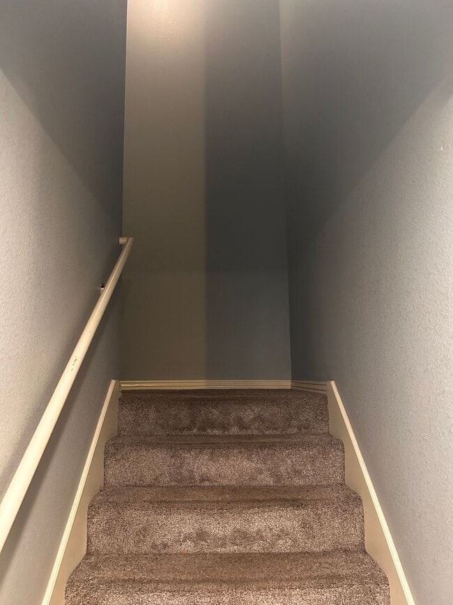 Photo - 4 Bedroom 4.5 Bathroom home, private parking and 2 car garage Now Pre-leasing For August 10th mov...