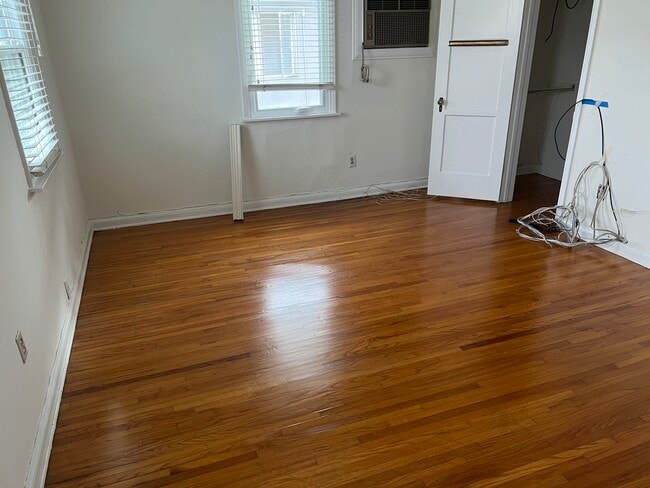 Photo - 8361 Blackburn Ave Unidad 1