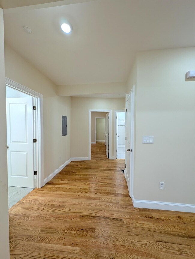 Photo - 22 Holyoke Rd Unit 3