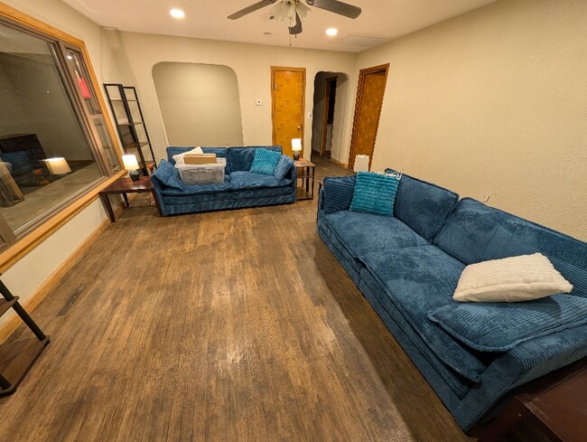 Photo - 1602 Sycamore St