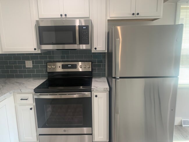 New Appliances - 56 Darina Pl Unit 56