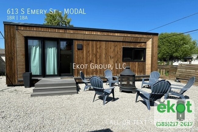 Building Photo - 613 Emery St W Rental