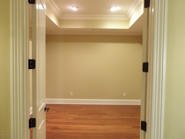 Photo - 1031 Oval Rd