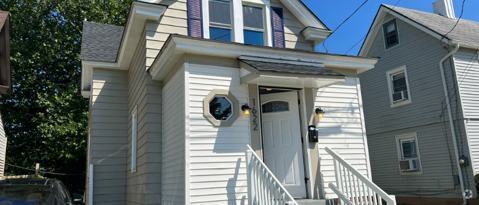 Building Photo - 1622 S Commerce St Rental