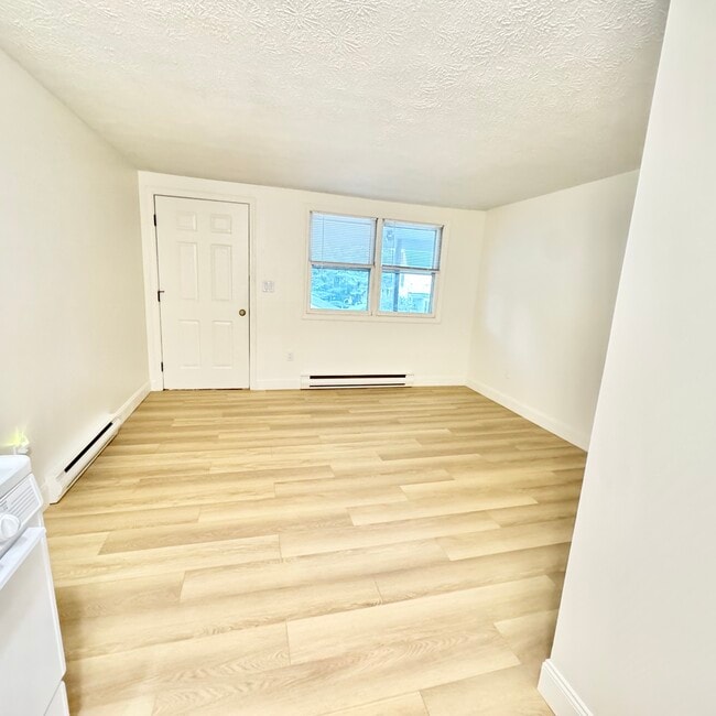 Photo - 20 Old Orchard Rd Unit 10