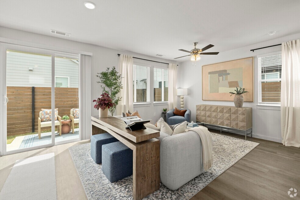2BR, 2BA - 1,167Sqft
