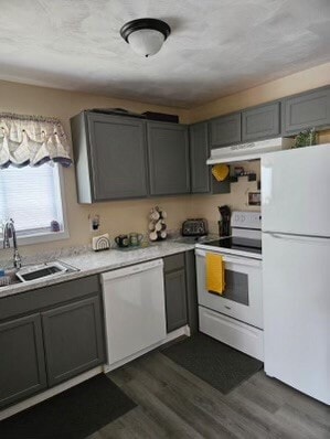 Photo - 13 Redfield Ave