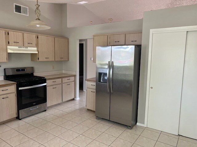Photo - 9517 Fitzsimmons Dr