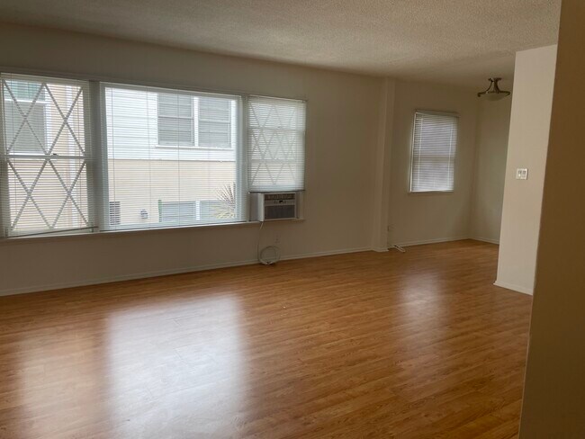 Photo - 1325 Idaho Ave Apartments Unit 6