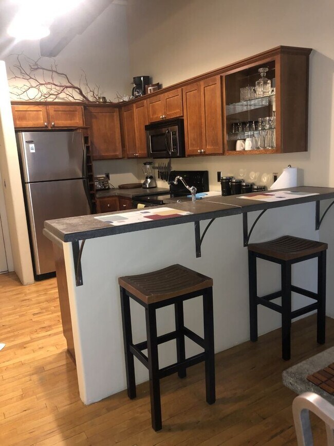 Acme Suites