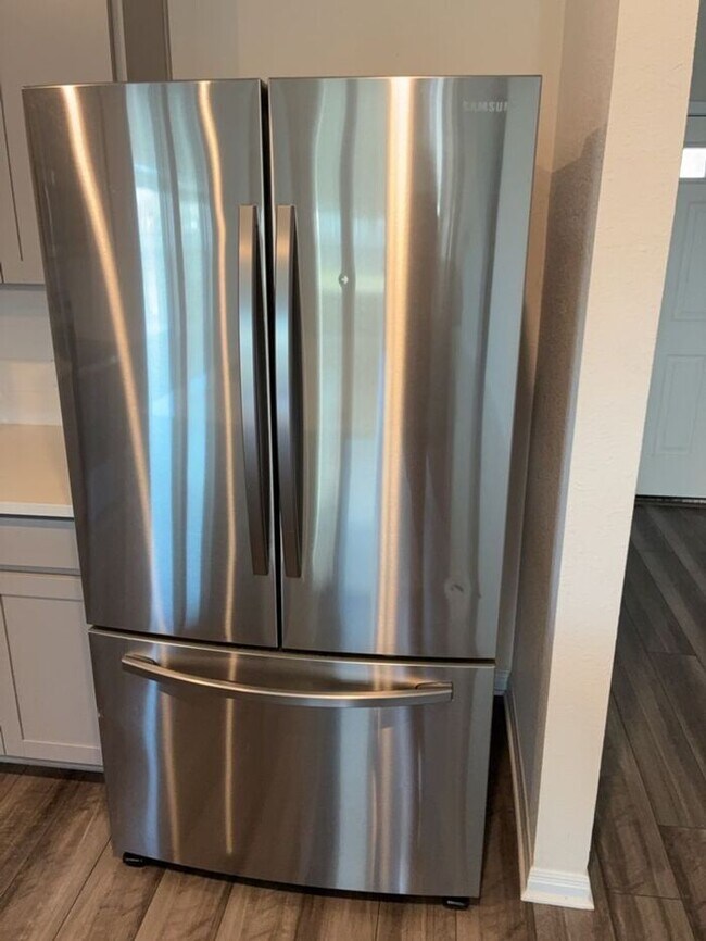 Photo - 4BR SFR • W/D In Unit • Covered Parking • Hutto, TX