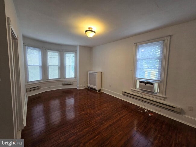 Photo - 4354 Manayunk Ave