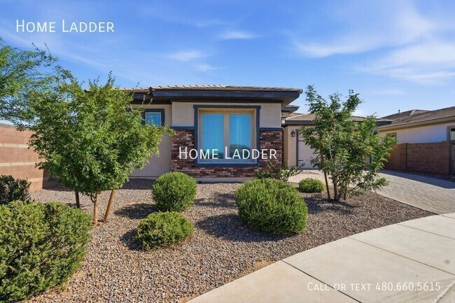 10812 E Tesla Ave