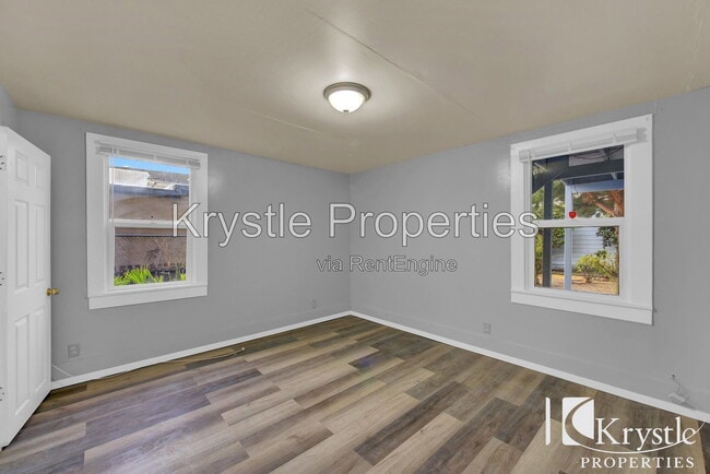 825 Louisiana St Unit B