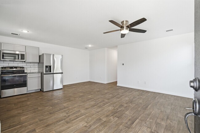 16467 Jasmine Marie Pl