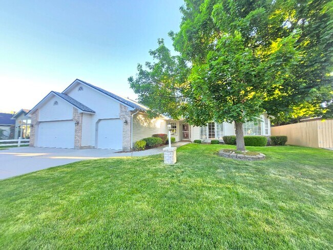 Photo - Nice Meridian Home