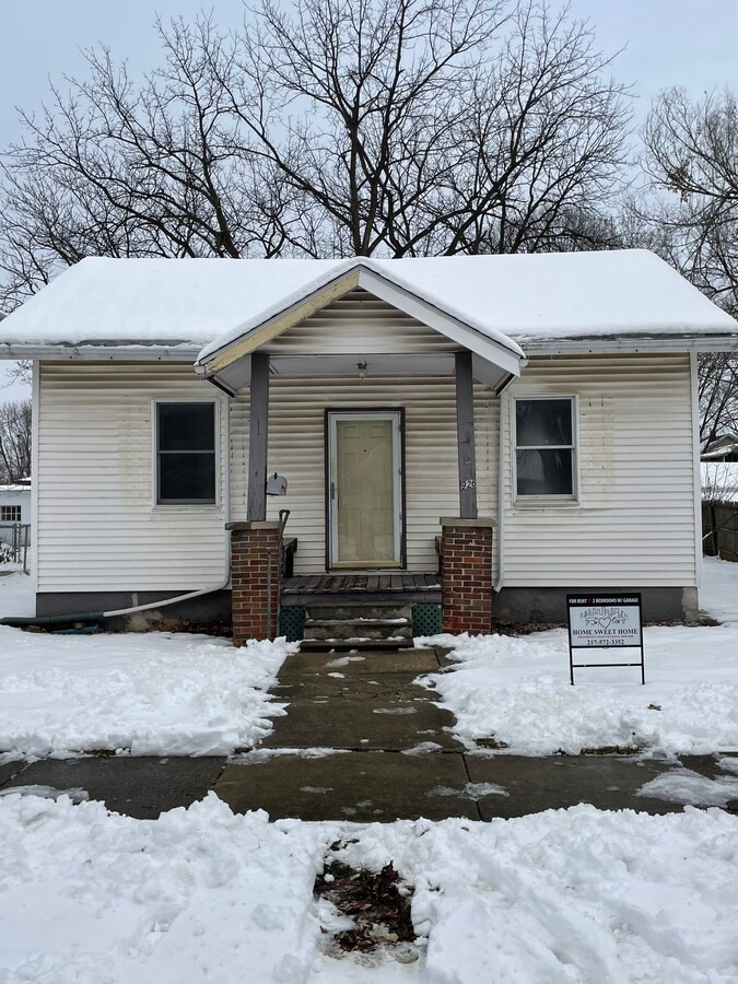 Photo - 926 Henrietta St