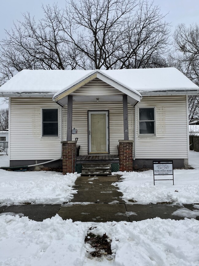 Building Photo - 926 Henrietta St