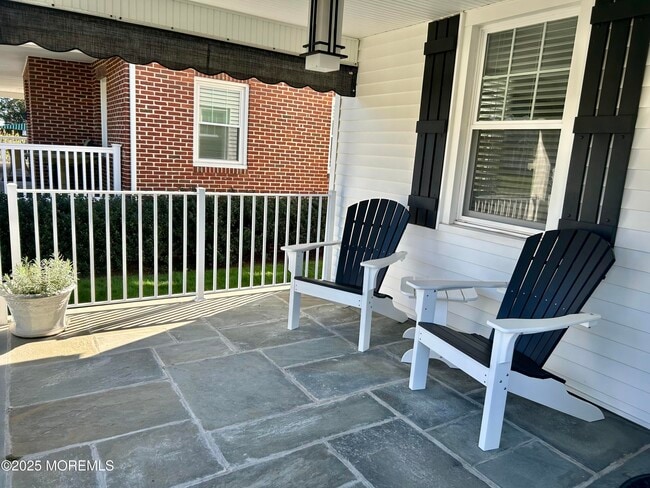 Photo - 303 Evergreen Ave