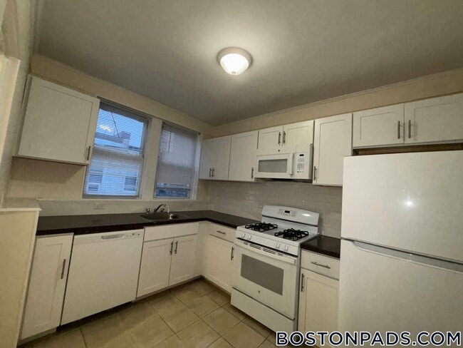 Photo - 518 Cambridge St Unit 7