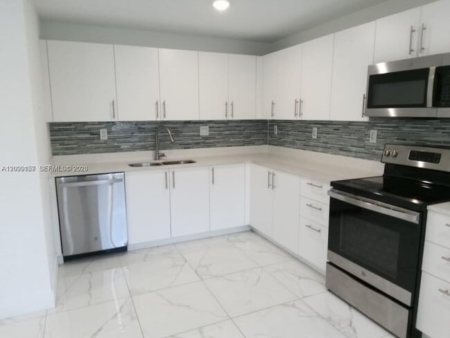 Photo - 25810 SW 144th Ave