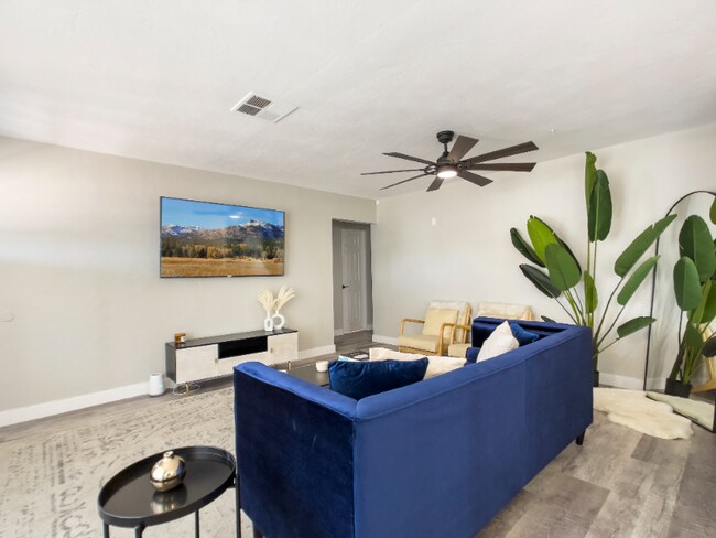 Photo - 1349 E Osborn Rd