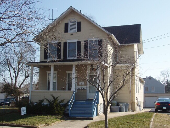 Photo - 141 Broad St Unit A