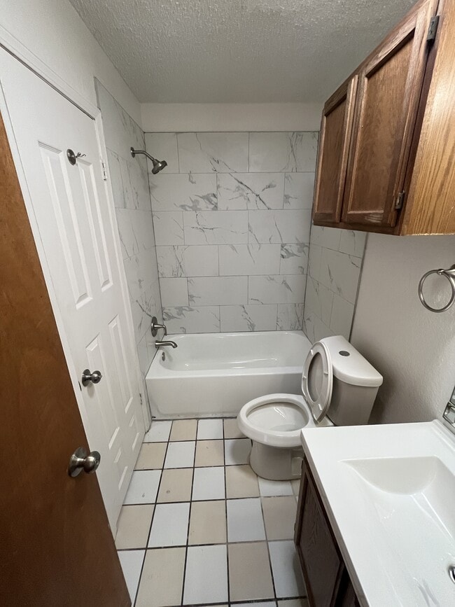 Photo - 1021 SW 103rd Terrace