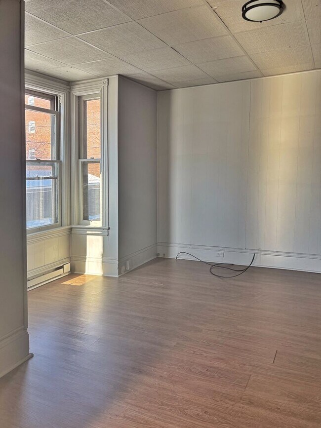 Photo - 1053 Lehigh St Unit 1