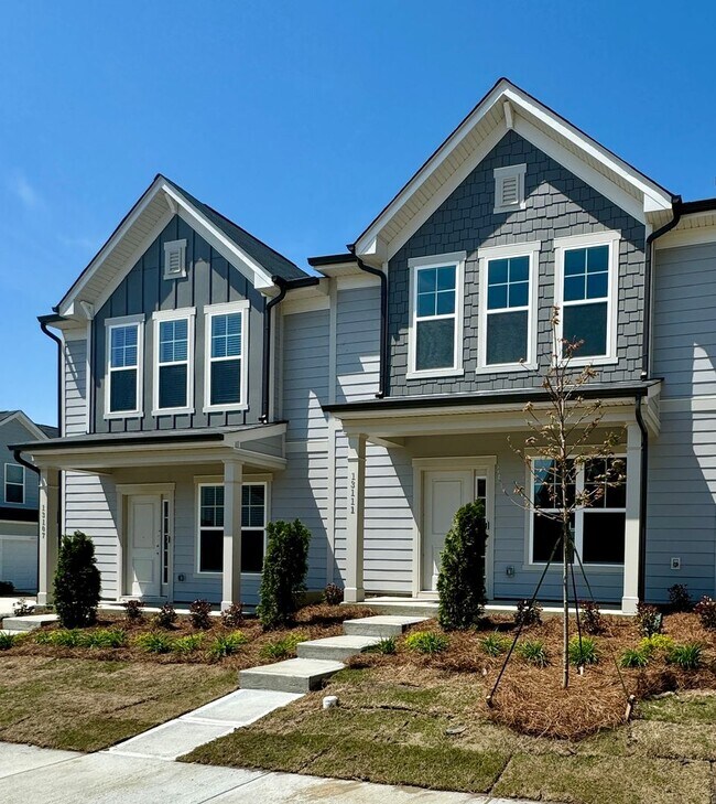 Photo - NEW CONSTRUCTION; Popular Pringle Town; 3BR/2.5 BA