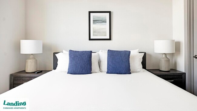 Photo - 12500 Shadowglen Trce Unit 8303