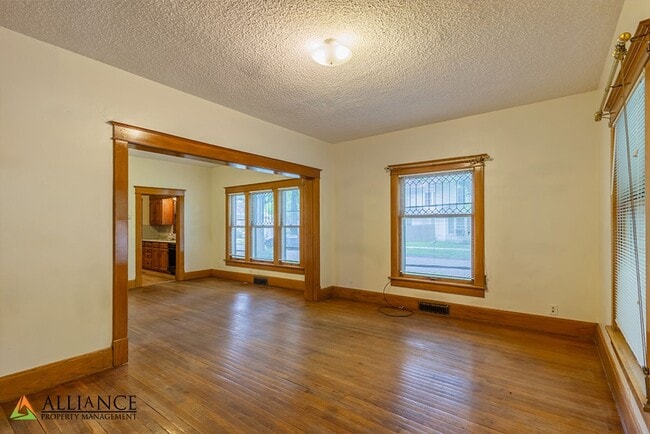 Photo - 800 Osage St Unit Main