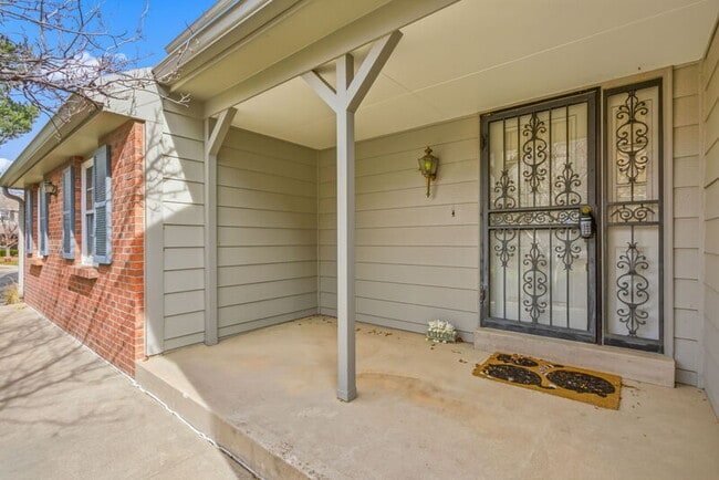 Photo - 6170 E Briarwood Cir